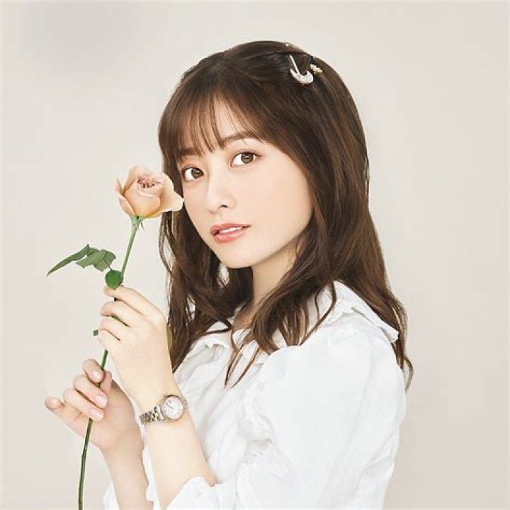 Kanna Hashimoto: The Rising Star of Japanese Entertainment