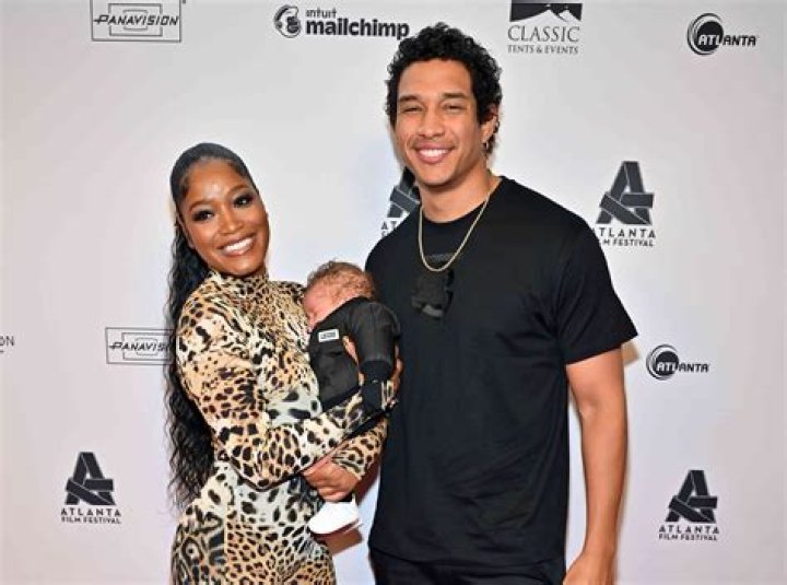 Keke Palmer Rocks Swimsuit On Babymoon With Darius Jackson Hollywood Life