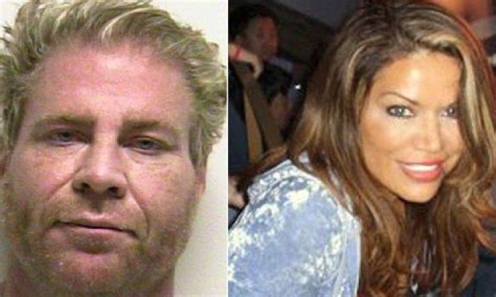 Plastic surgeon found dead in home with the girlfriend he had been convicted of kidnapp |