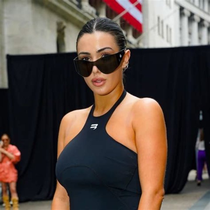 Unveiling Bianca Censori's Body Measurements: Discoveries And Insights